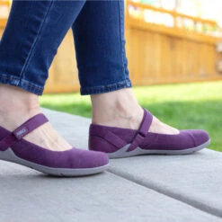 Women's Xero Shoes Cassie Hemp Flats -BROOKS Shop dhuh600bnd