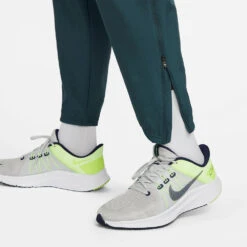 Men's Nike Dri-FIT Challenger Woven Pant 16 Men's Nike Dri-FIT Challenger Woven Pant -BROOKS Shop mi2nt0yptc