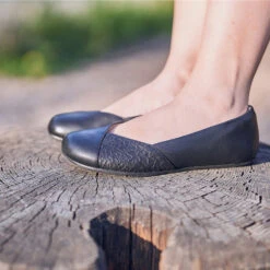 Women's Xero Shoes Phoenix Leather Dress Flat -BROOKS Shop vk7jtej9sy