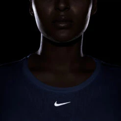 Women's Nike One Luxe Dri-FIT Long Sleeve Top -BROOKS Shop zkwyoevmwt